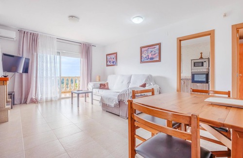 Valldemar House | Cozy home in CALAFELL with WiFi