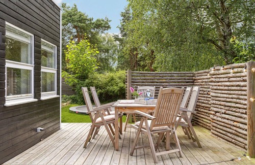 Dronningmolle House | Cozy home in Dronningmølle with kitchen