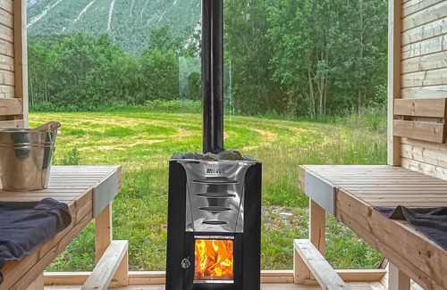 Narvik House | Cozy home in Elvegard with sauna