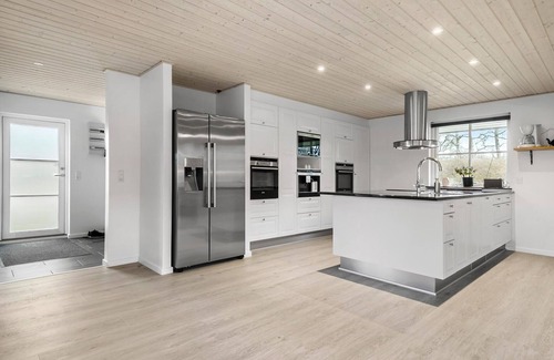 Faxe Ladeplads House | Cozy home in Faxe Ladeplads with WiFi