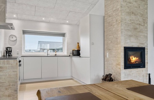 Flovt Strand House | Cozy home in Haderslev with WiFi