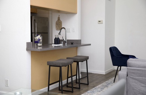 Hayward House | Cozy Home in Hayward Hills, close to San Francisco! Ocean 10 MINS AWAY by Car 🐳