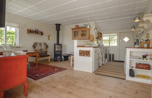 Hejlsminde Strand House | Cozy home in Hejls with WiFi