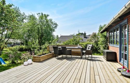 Frolunde House | Cozy Home In Korsør With Kitchen