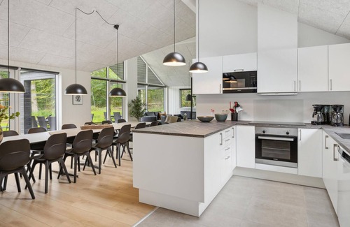 Krakow am See House | Cozy home in Krakow am See with sauna