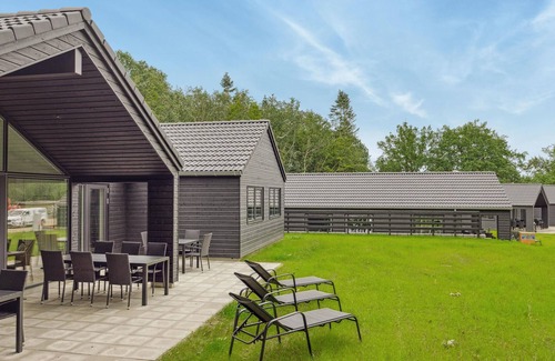 Krakow am See House | Cozy home in Krakow am See with sauna