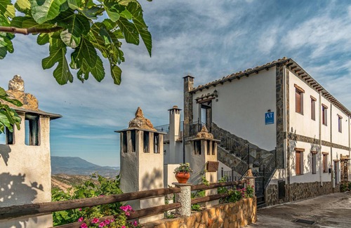 Mecina Bombaron House | Cozy home in Mecina Bombarón