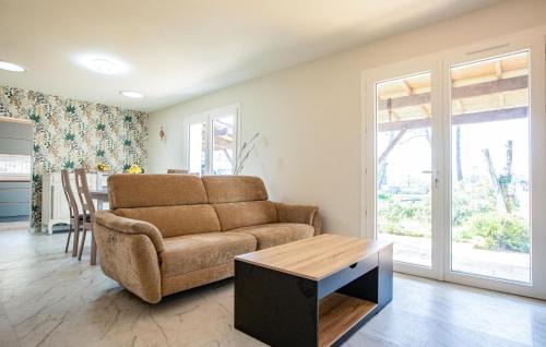 Notre-Dame-de-Riez House | Cozy Home In Notre Dame De Riez