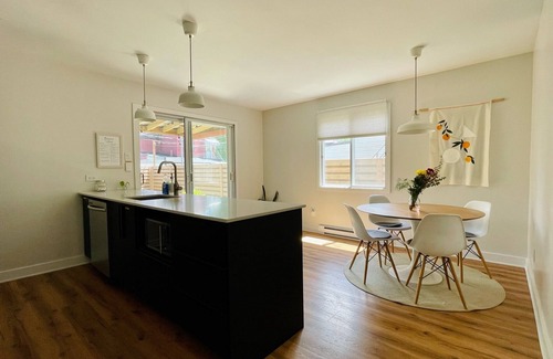 Lachine House | Cozy home in near the canal