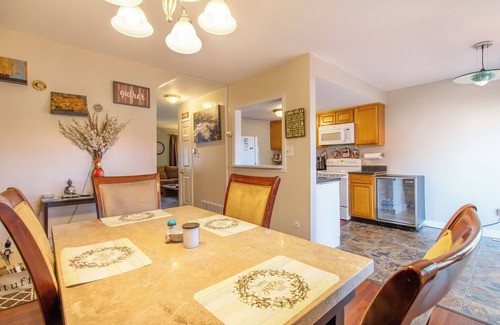 Newark House | Cozy Home In Newark DE
