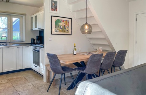 Paasloo House | Cozy home in Paasloo with WiFi