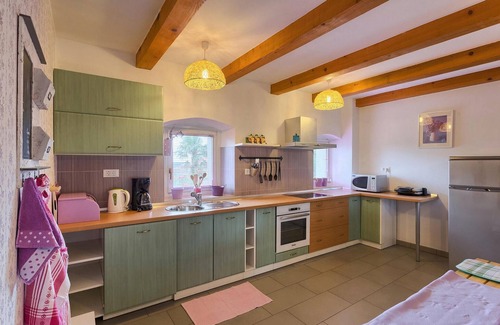 Visnjan House | Cozy home in Porec with sauna