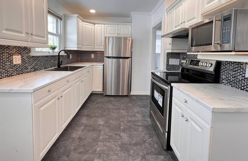 Carrying Place House | Cozy Home in Prince Edward County