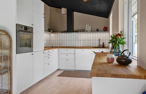 Ronde House | Cozy home in Rønde with WiFi