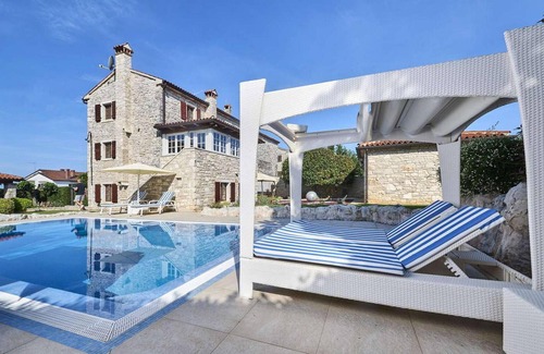Vilanija House | Cozy home in Umag with sauna