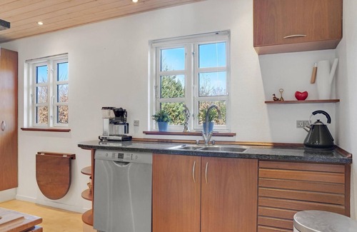 Bøtø By House | Cozy home in Væggerløse with sauna