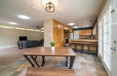 Longview House | Cozy Home Near Downtown Longview