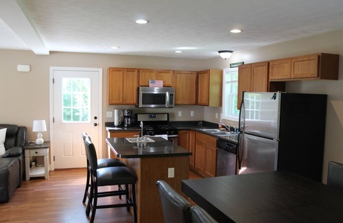 Keene House | Cozy Home Near Downtown, Shops, and Restaurants.