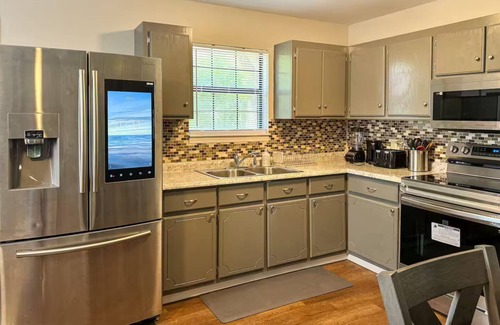 Tupelo House | Cozy Home Near Downtown