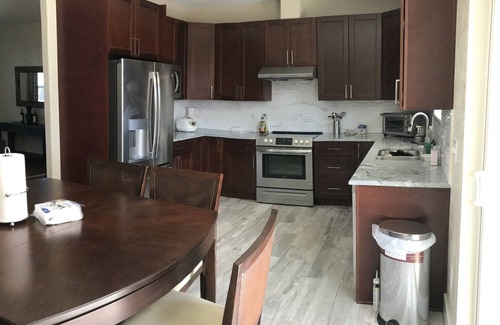 Jewell Heights - Hoffman Heights House | Cozy Home near University of Colorado, Anschutz Hospital and Children's Hospital