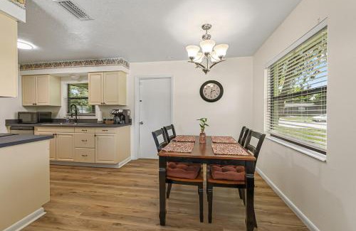 Rockledge House | Cozy home near USSSA complex, Viera and Cruise Terminals!