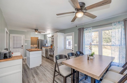 Converse House | Cozy Home off I-85, 35 minutes from NC and SC border