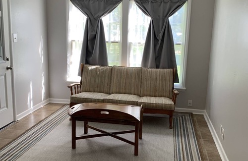 Boerne House | Cozy home on the South end of Boerne. Peaceful quiet neighborhood.