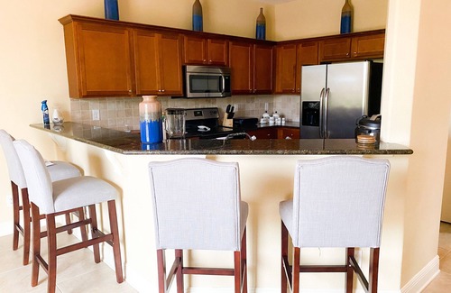 Fort Myers Shores House | Cozy home on the water with plenty of sleep space