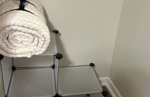 San Antonio House | Cozy Home Only 10 Mins to Downtown, 4 Mins to plenty of stores!