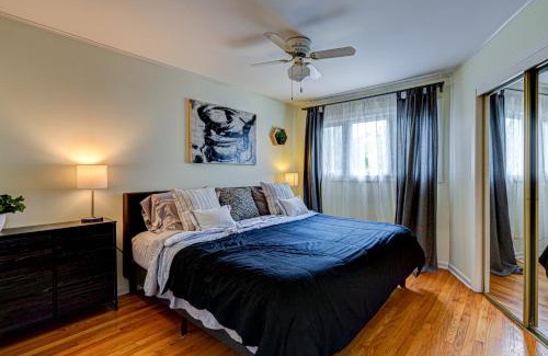 Highland Hills House | Cozy Home Sleeps 10 Lombard Chicago Suburb