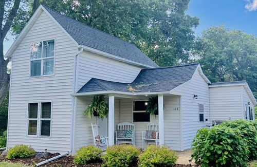 Battle Lake House | Cozy home | Steps away from downtown and West Battle Lake | Private patio