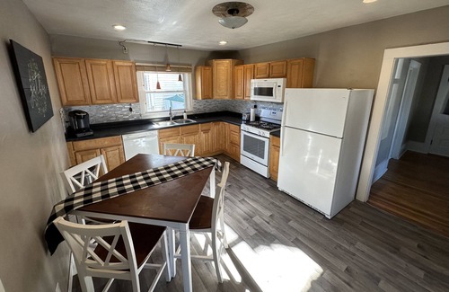 Marion House | Cozy home that is family-friendly or great for nights with friends