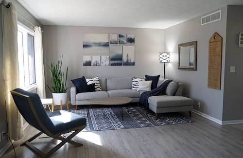 Lincoln House | Cozy Home with an Ideal Location