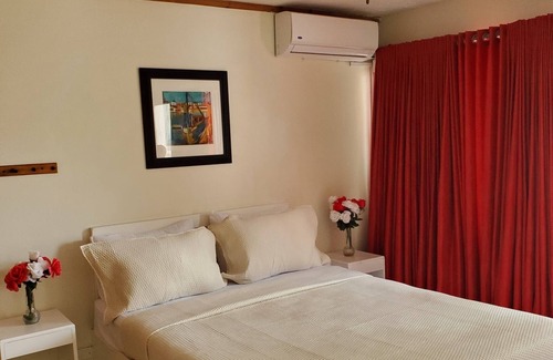 Nassau Hotel | Cozy hotel in fabulous Nassau with AC, WiFi