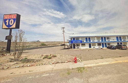 Lordsburg Hotel | Cozy hotel in Lordsburg with dining, market, and parks nearby, Main St/Exit 22
