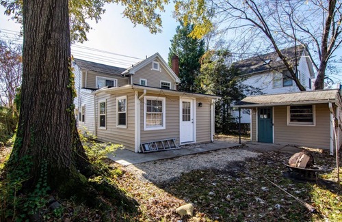 Bluemont House | Cozy House 10 min to Monuments│10 min to DC by CozySuites
