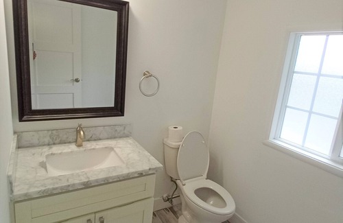 Lower Bal House | Cozy house in a nice neighborhood and near shops and transportations