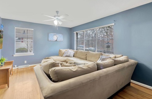 Glen Iris House | Cozy House minutes from Downtown Birmingham