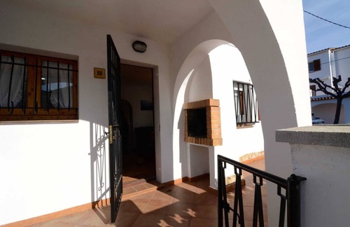 L'Escala House | Cozy House near Beach & Golf in Costa Brava