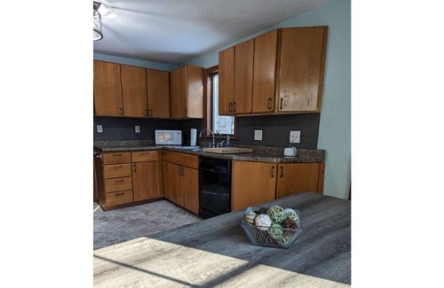 Hudson House | Cozy House near downtown & park
