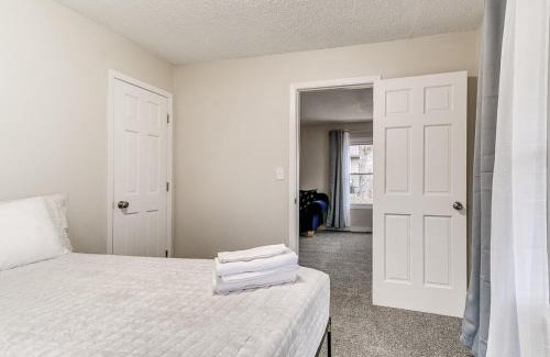 Des Moines House | Cozy House Near Iowa State Fairgrounds!