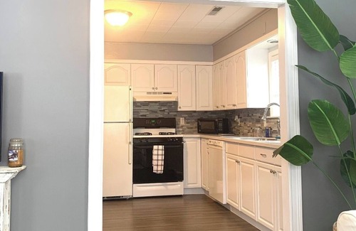 Quincy House | Cozy House on Collage Street