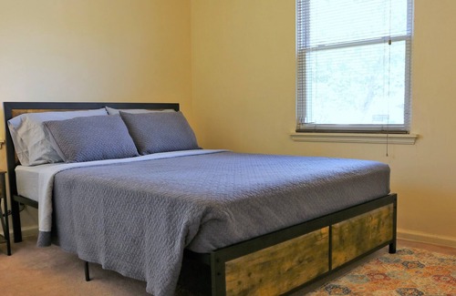 Columbus House | Cozy house w/easy access to downtown, airport, parks & more.