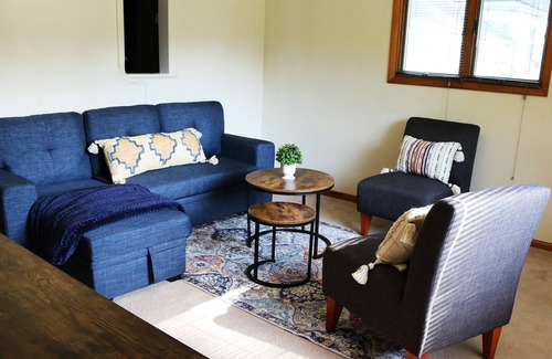 Columbus House | Cozy house w/easy access to downtown, airport, parks & more.