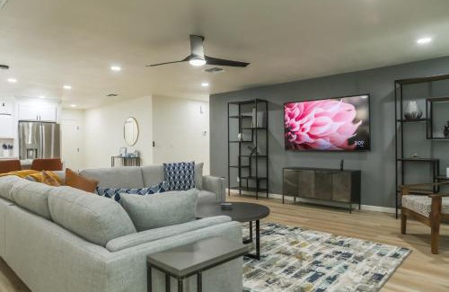 Fountain Hills House | Cozy house w putting green mtn views BBQ