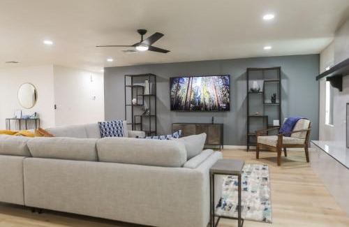 Fountain Hills House | Cozy house w putting green mtn views BBQ