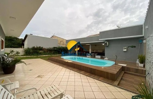Angra dos Reis House | Cozy house with pool, 4 bedrooms (2 suites) next to the beach