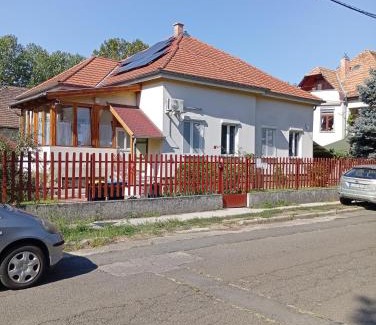 Alsorakos Apartment | Cozy House with Garden and FreeParking