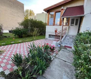 Alsorakos Apartment | Cozy House with Garden and FreeParking