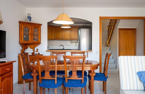 Altafulla House | Cozy House with Pool, BBQ, and Sea View, 5min Walk to Beach